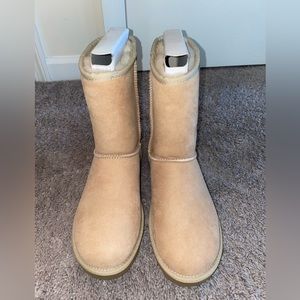 Brand New Tan Uggs with Shearling inside. Never worn.